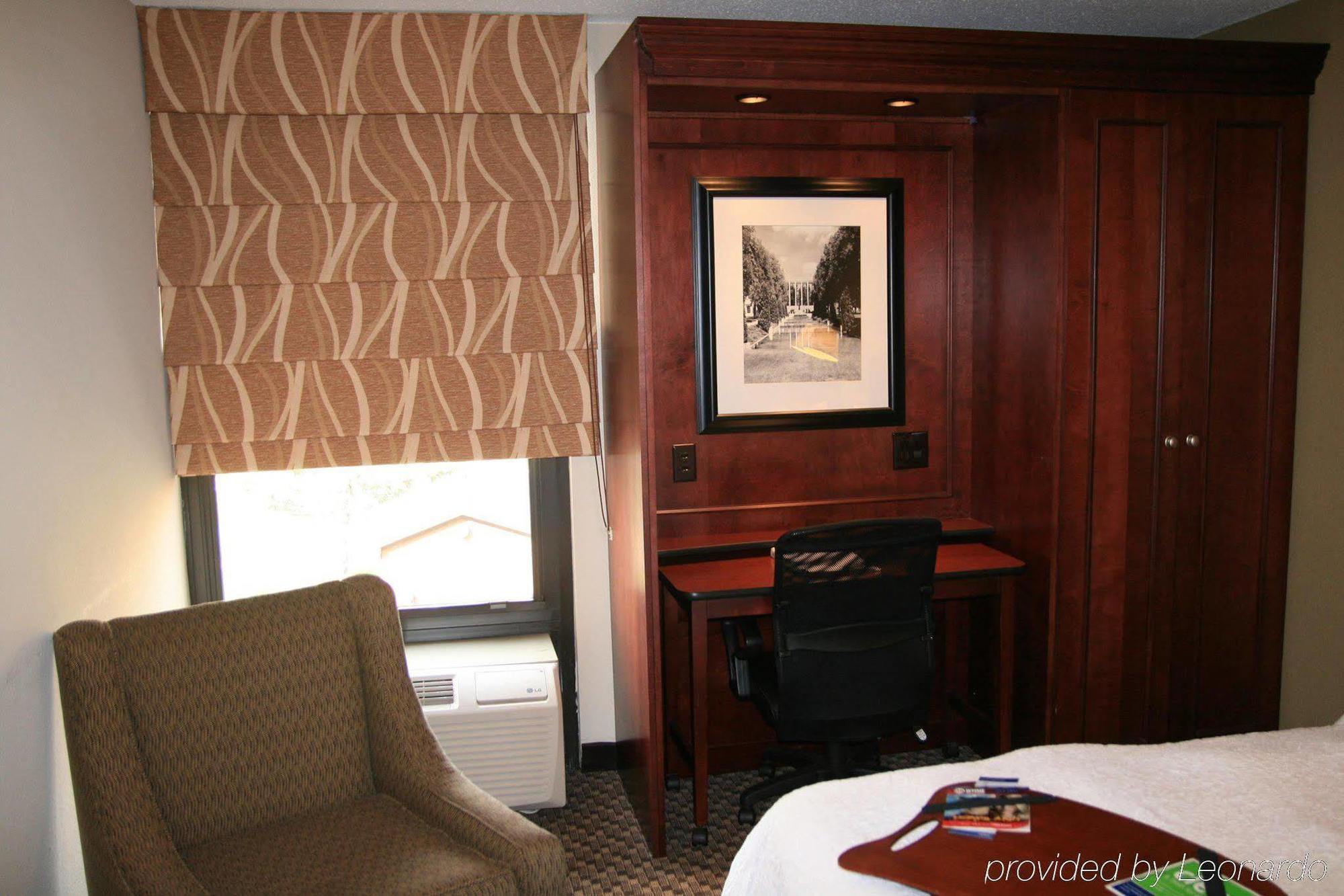 Hampton Inn Detroit Madison Heights South Troy Habitación foto