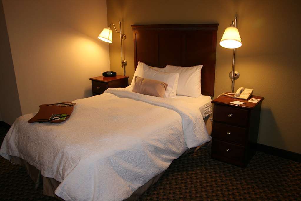 Hampton Inn Detroit Madison Heights South Troy Habitación foto
